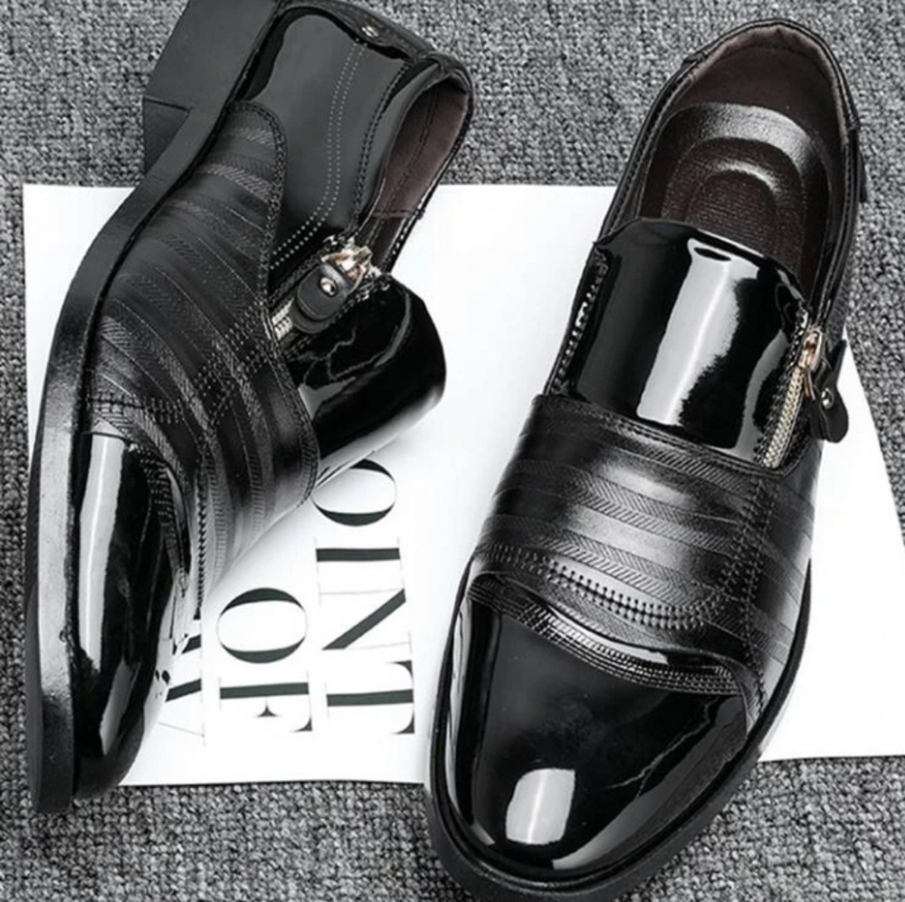 Men Zipper Detail Black Penny Loafers Round Toe Shoes Size 10.5/11 *RUN SMALL*